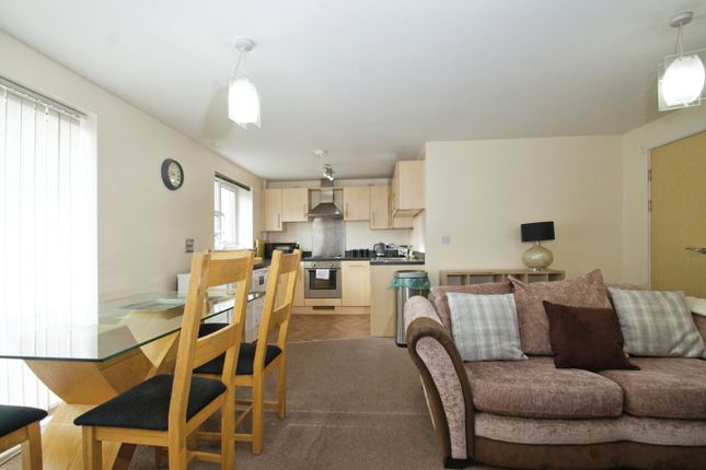 2 bedroom flat for sale