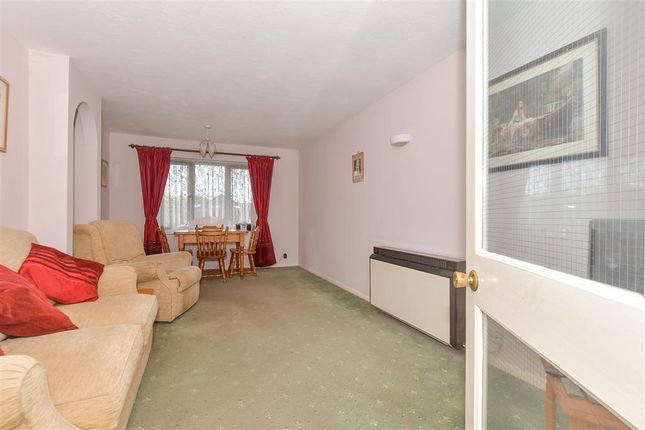 Berry Close, Hornchurch, Essex 2 bed flat for sale