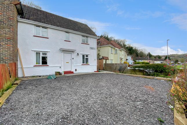 5 bedroom semi-detached house for sale