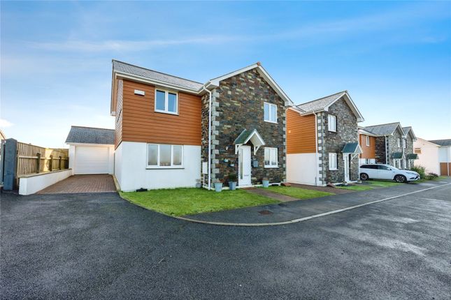 4 bed detached house