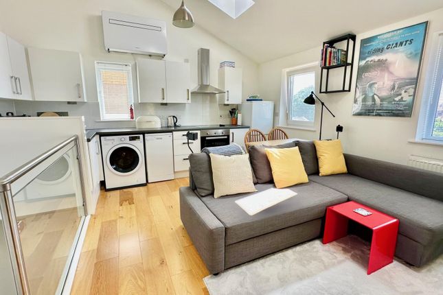 2 bed terraced house