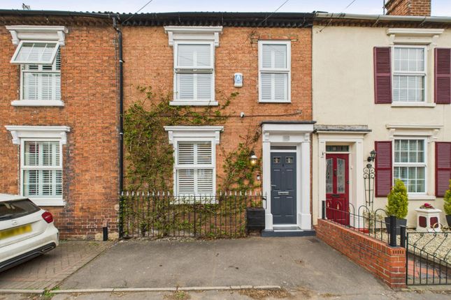 Worcester Street, Stourbridge, DY8 1AY 2 bed terraced house for sale