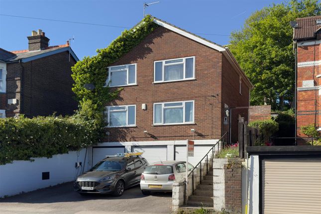 2 bed flat
