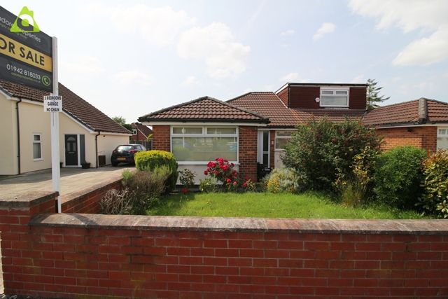 Clive Road, Westhoughton, BL5 2HR 3 bed bungalow for sale