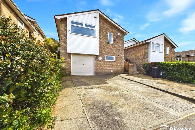 4 bed detached house