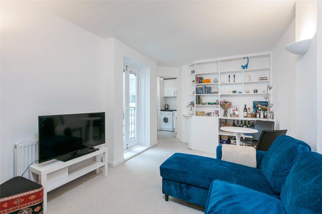Warwick Way, London, SW1V 1 bed apartment for sale
