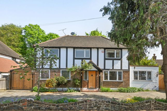 St. Normans Way, Epsom, KT17 5 bed detached house for sale