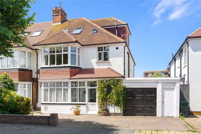 3 bedroom maisonette for sale
