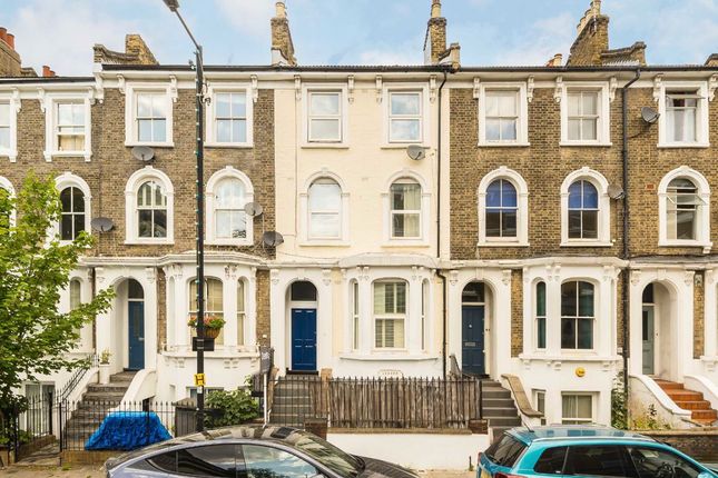 Landor Road, London SW9 3 bed flat for sale