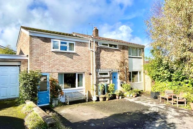 Fairway Rise, Chard, Somerset TA20 4 bed detached house for sale