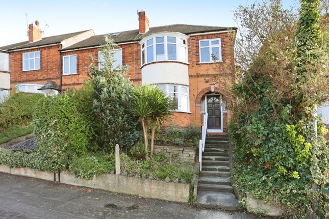 3 bed end terrace house