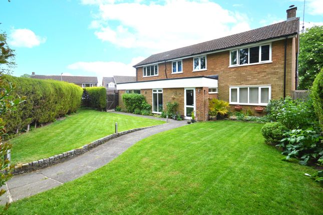 Mill Mead, Aylesbury HP22 4 bed detached house for sale