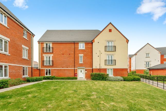 2 bedroom ground floor flat for sale