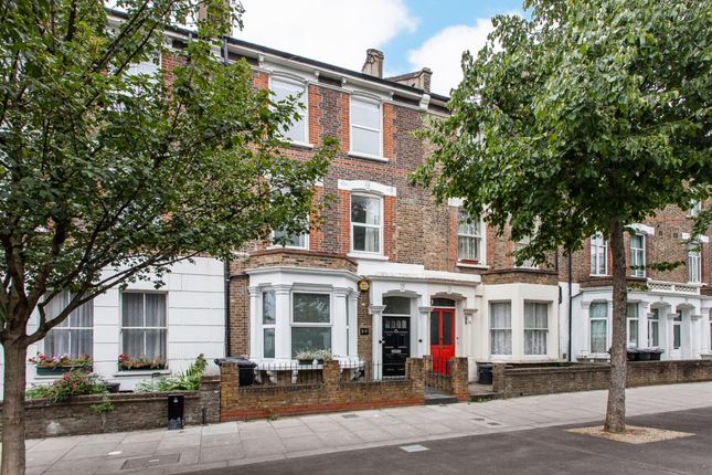 Drayton Park, Highbury, N5 3 bed apartment for sale