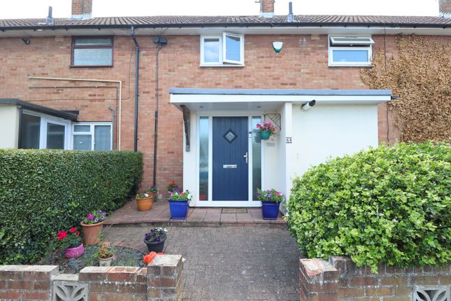 The Fryth, Basildon, SS14 2 bed terraced house for sale