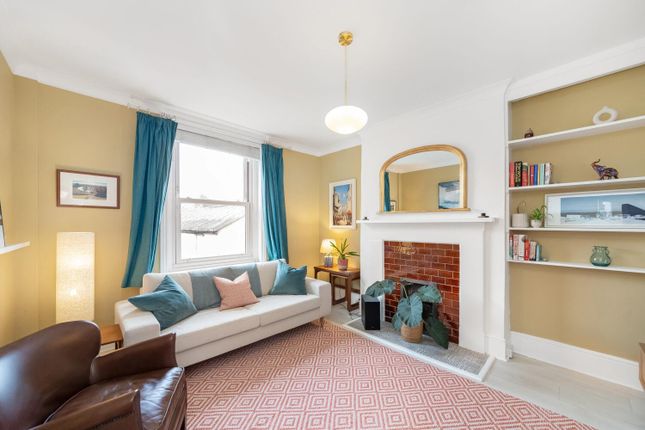 Station Road, Penge, London, SE20 2 bed apartment for sale