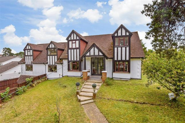 5 bed detached house