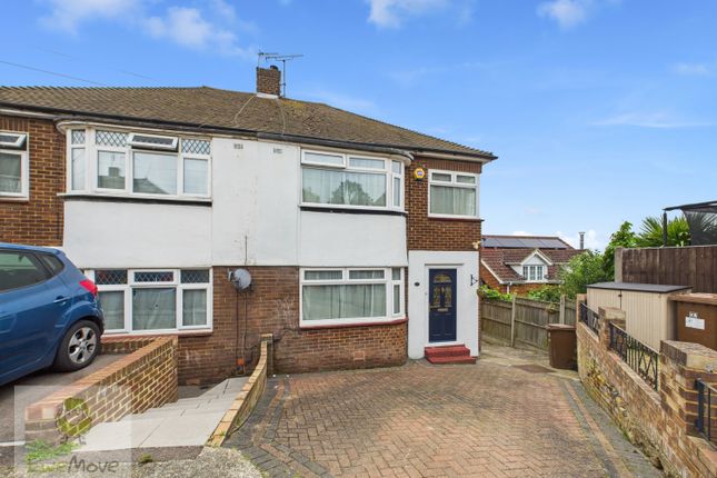 Swain Close, Strood, Rochester, ME2 3PZ 4 bed semi