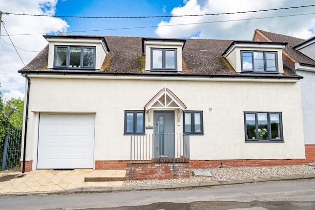 Back Lane, Ford End, Chelmsford 3 bed semi
