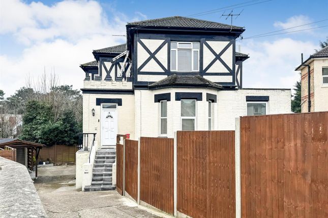 2 bed flat