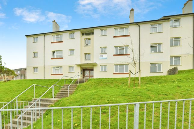 2 bedroom ground floor flat for sale