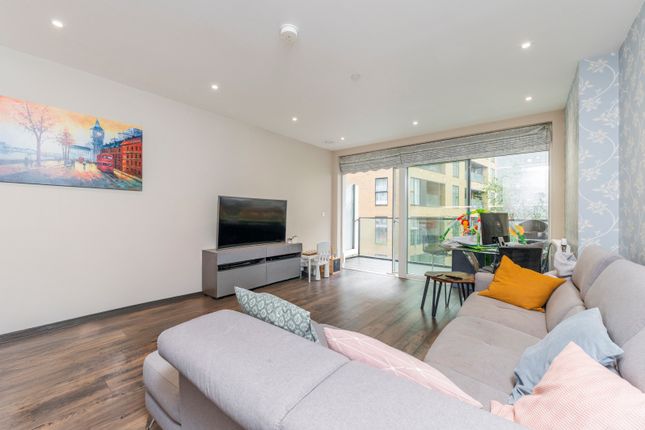 Iverson Point, 4 Harrison Walk, London 2 bed flat for sale