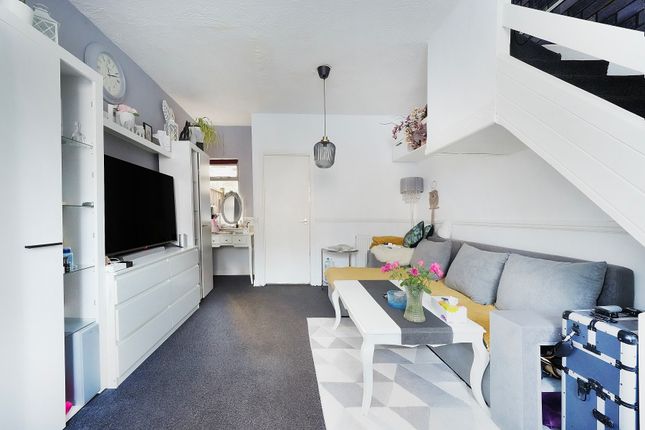 Chesthunte Road, London N17 2 bed terraced house for sale