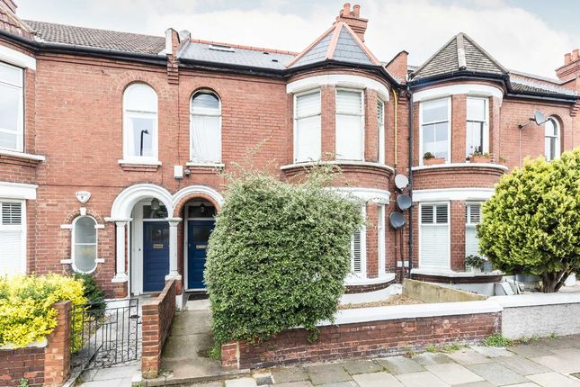 Burnbury Road, London SW12 2 bed maisonette for sale