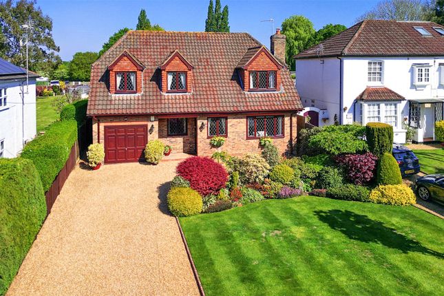 4 bed detached house