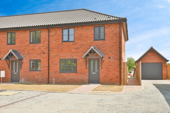 3 bed end terrace house