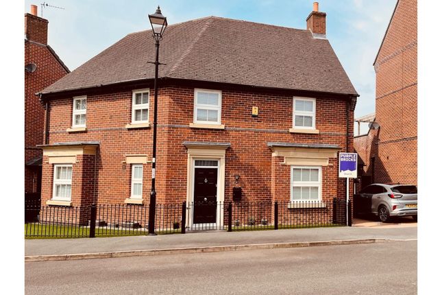 4 bedroom detached house for sale