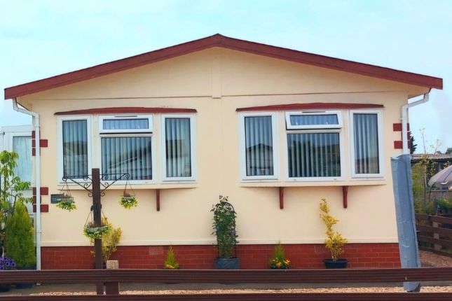 2 bedroom park home for sale