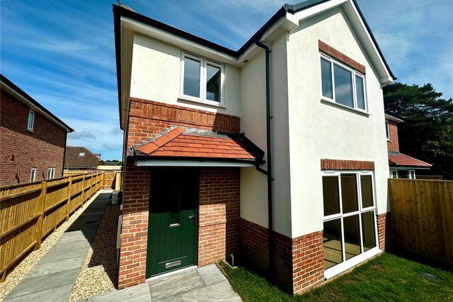 Lodge Road, Pennington, Lymington... 4 bed semi