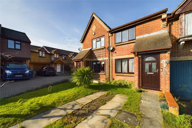 Pyegrove Chase, Bracknell, Berkshire... 2 bed terraced house for sale