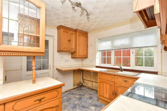 3 bed semi-detached house