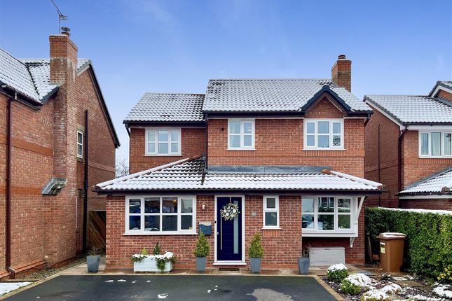 4 bed detached house