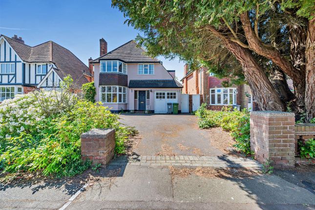 4 bed detached house