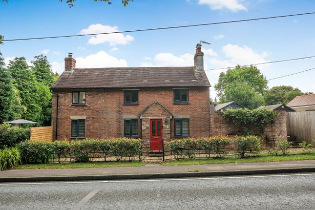 Clay Hill, Lyndhurst, SO43 3 bed detached house for sale