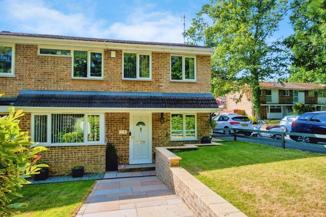 4 bedroom end of terrace house for sale