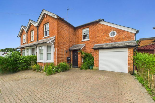 5 bedroom semi-detached house for sale