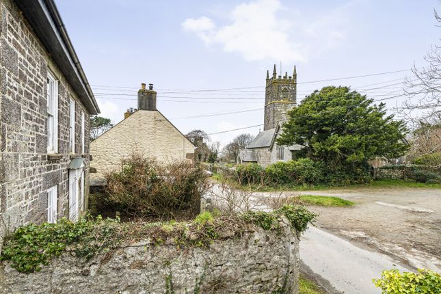 4 bed detached house