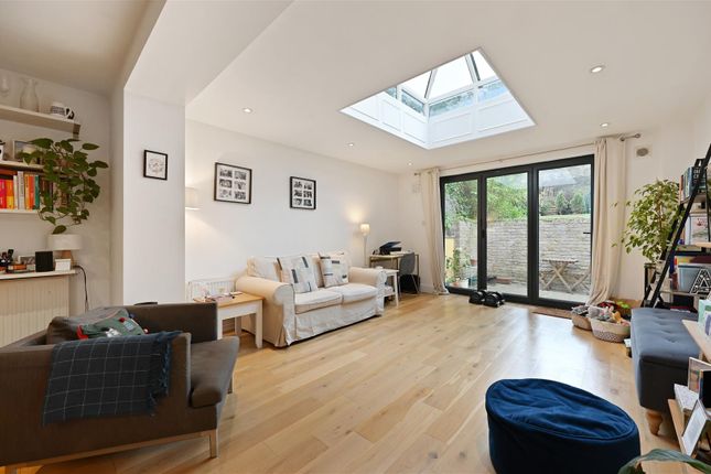 2 bed flat