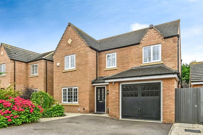 4 bed detached house