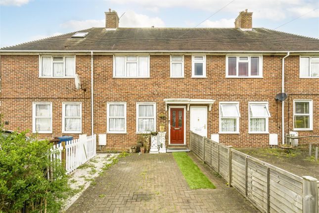 Kenmore Road, Harrow HA3 2 bed terraced house for sale