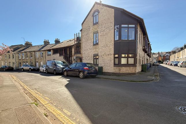 Glenoven Court, Searle Street, Cambridge 1 bed apartment for sale