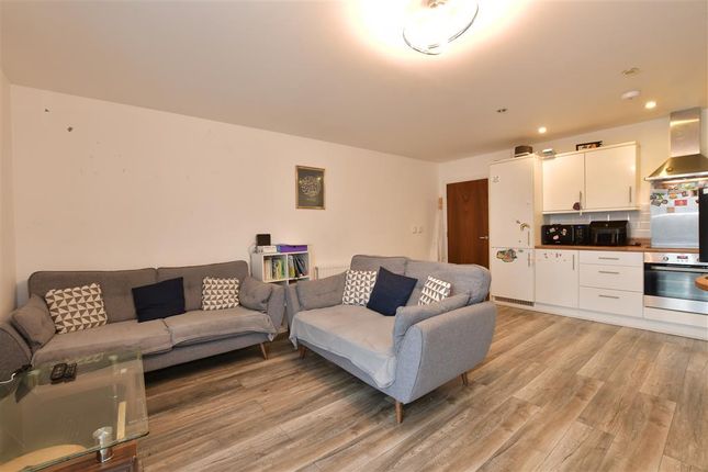 Minter Road, Barking, Essex 2 bed apartment for sale