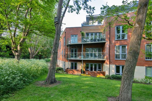 Morewood Close, Sevenoaks TN13 3 bed penthouse for sale