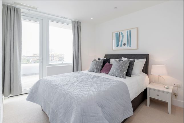 Lombard Wharf, 12 Lombard Road, London 1 bed flat for sale
