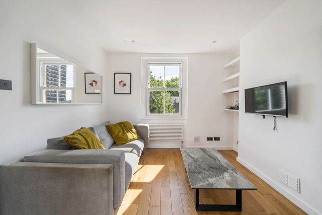 Camberwell Road, Camberwell, SE5 3 bed flat for sale