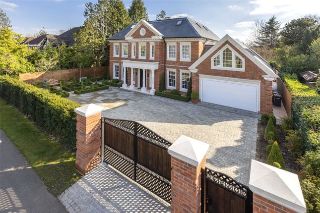 6 bedroom detached house for sale